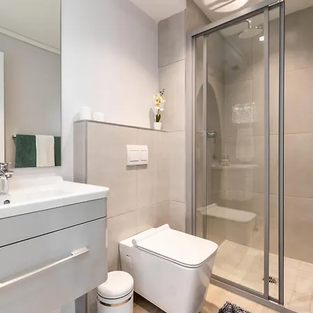Burmeister 407 -Spacious 1 Bedroom Apartment Across From Ocean Cape Town Exterior photo