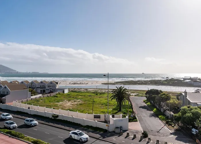 Burmeister 407 -Spacious 1 Bedroom Apartment Across From Ocean