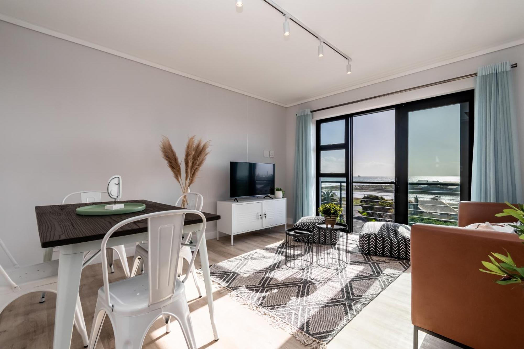 Burmeister 407 -spacious 1 Bedroom Across From Ocean *