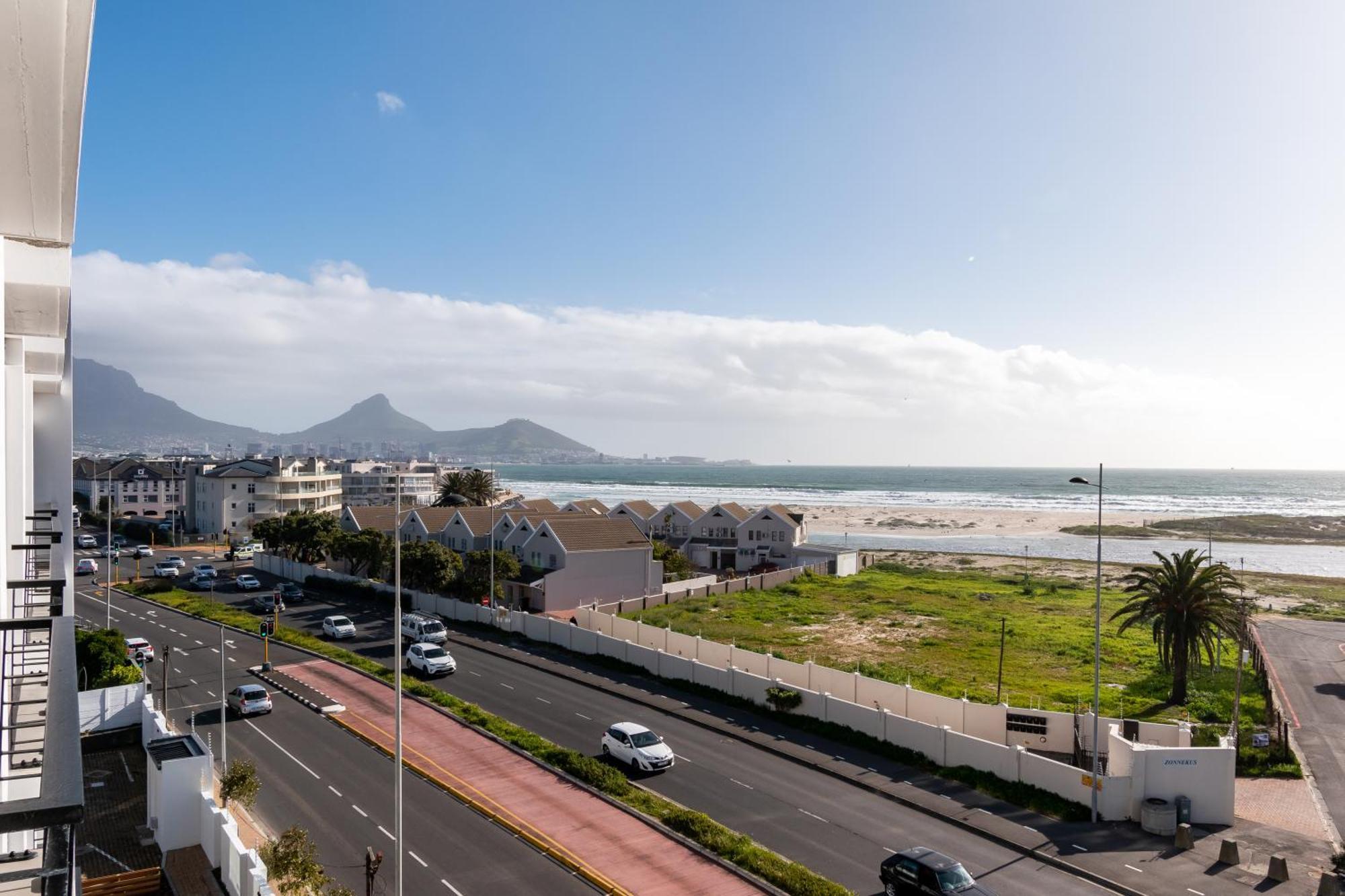Apartment Burmeister 407 -spacious 1 Bedroom Across From Ocean *